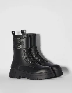 BERSHKA Botas acordonadas detalle hebillas hombre Negro Best