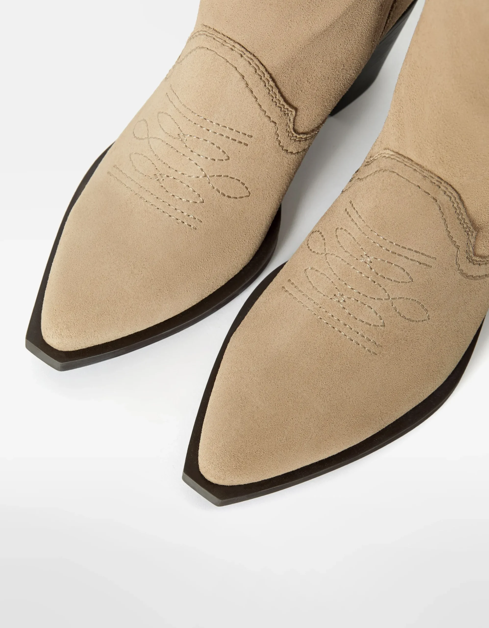 BERSHKA Botas cowboy tacón PIEL Arena Flash Sale