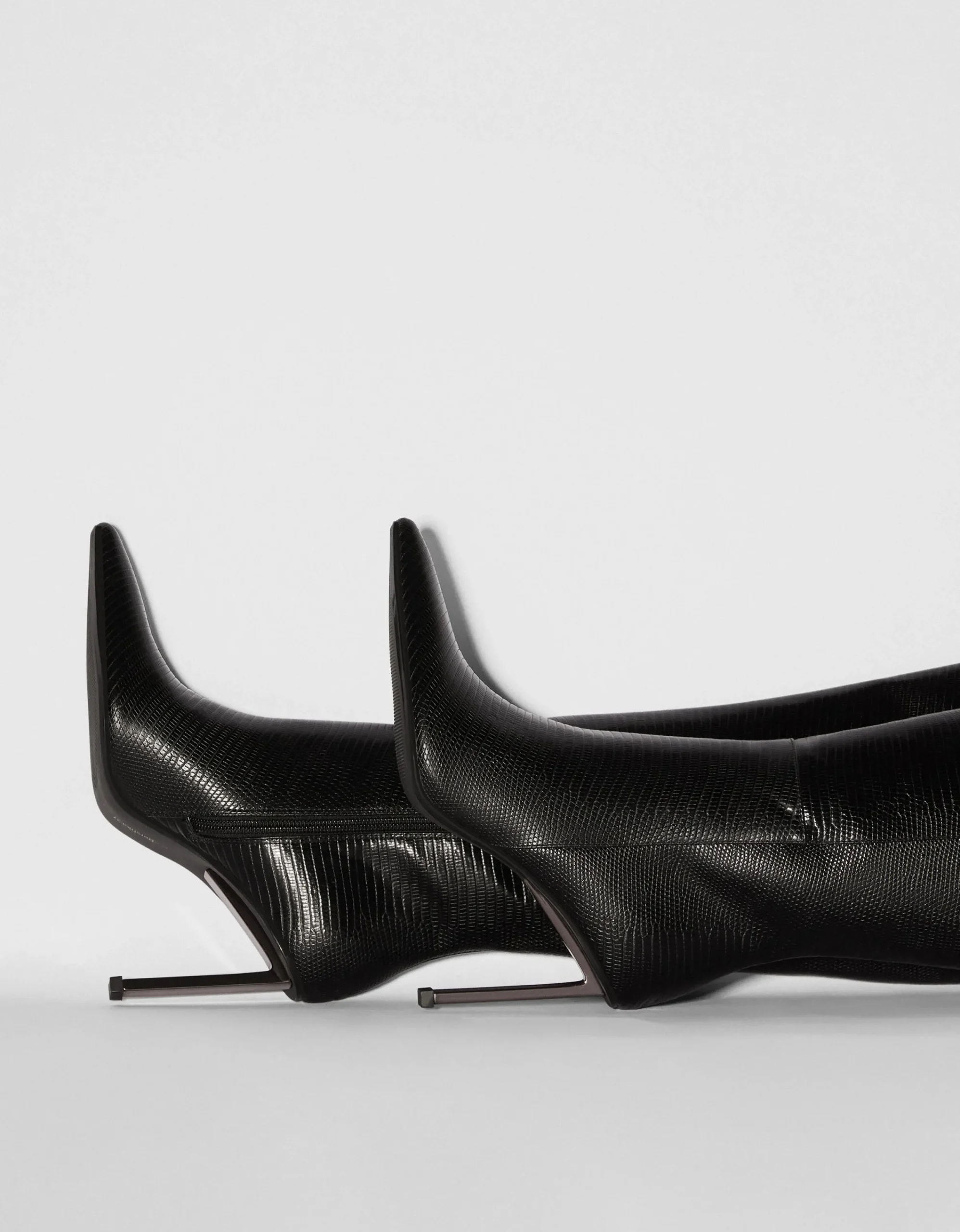 BERSHKA Botas grabadas tacón fino Negro Outlet