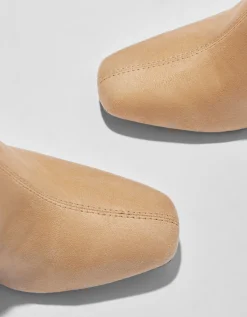 BERSHKA Botines de tacón ajustados Camel Outlet