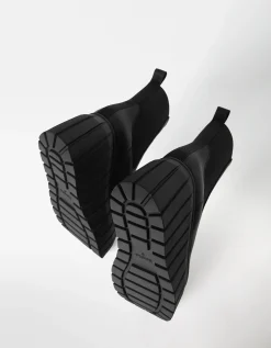 BERSHKA Botines plataforma XL con elásticos Negro Outlet