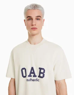 BERSHKA Camiseta felpa print varsity Blanco roto Discount