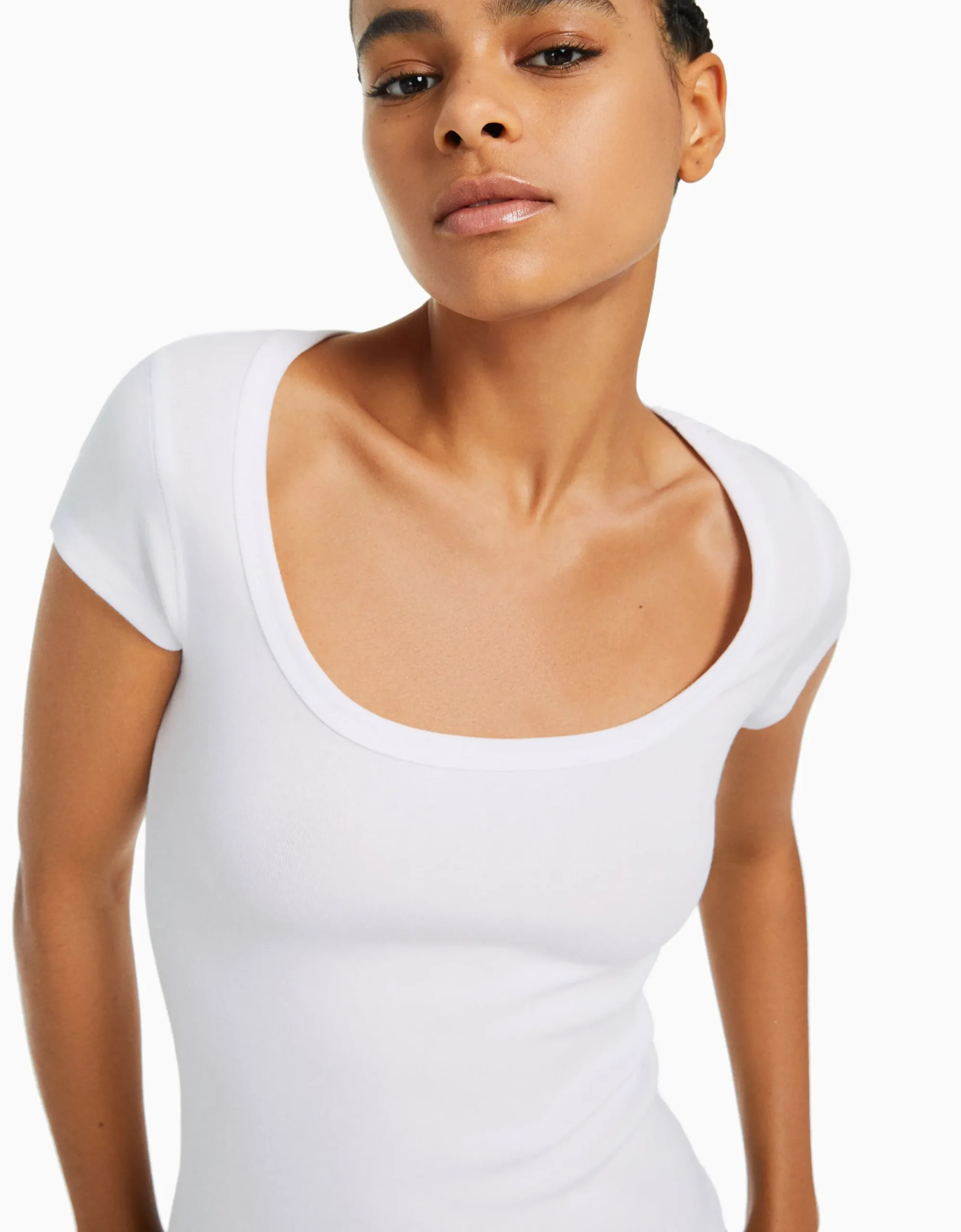 BERSHKA Camiseta manga corta cuello redondo Azul lavado Cheap