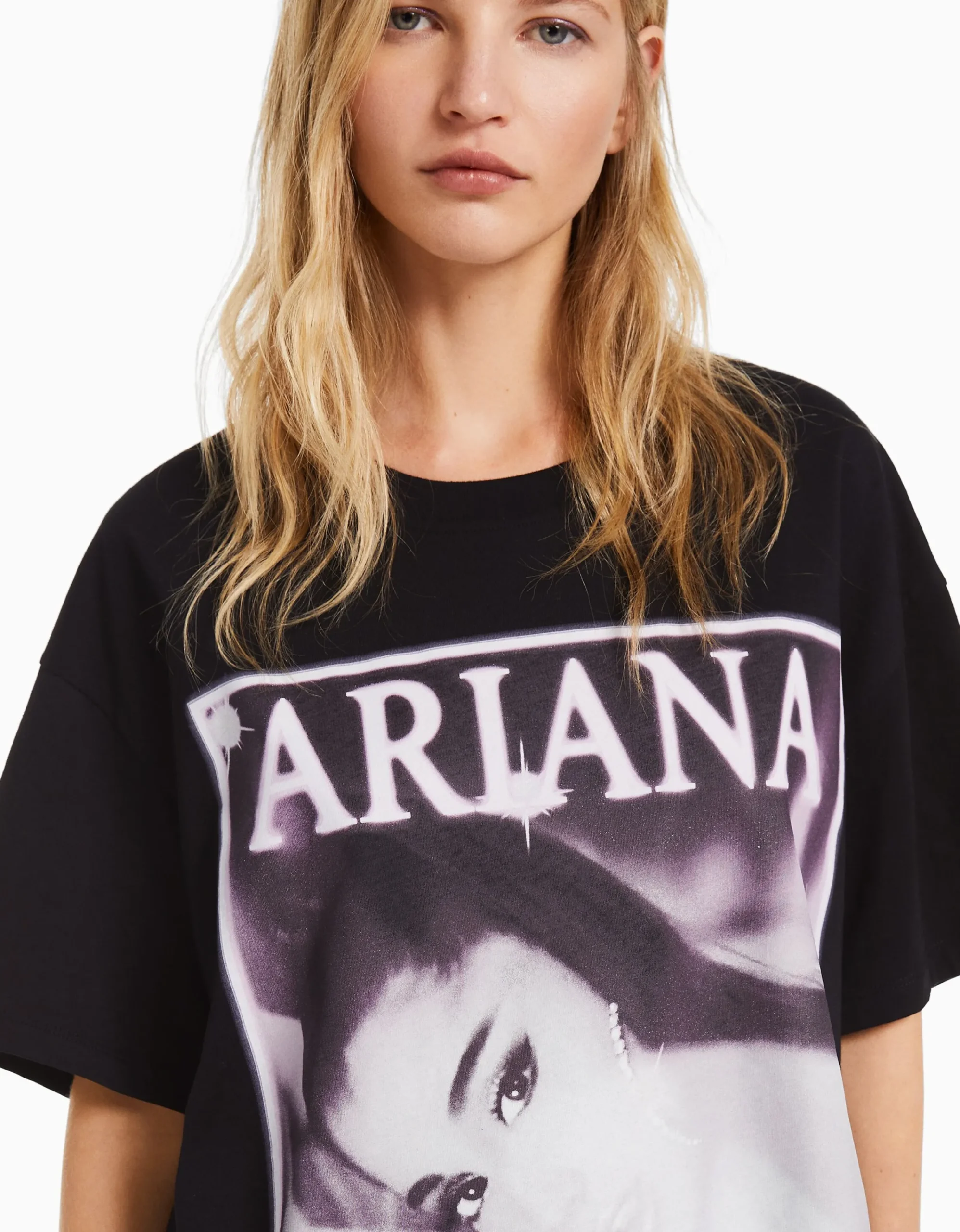 BERSHKA Camiseta manga corta print Ariana Grande Negro New