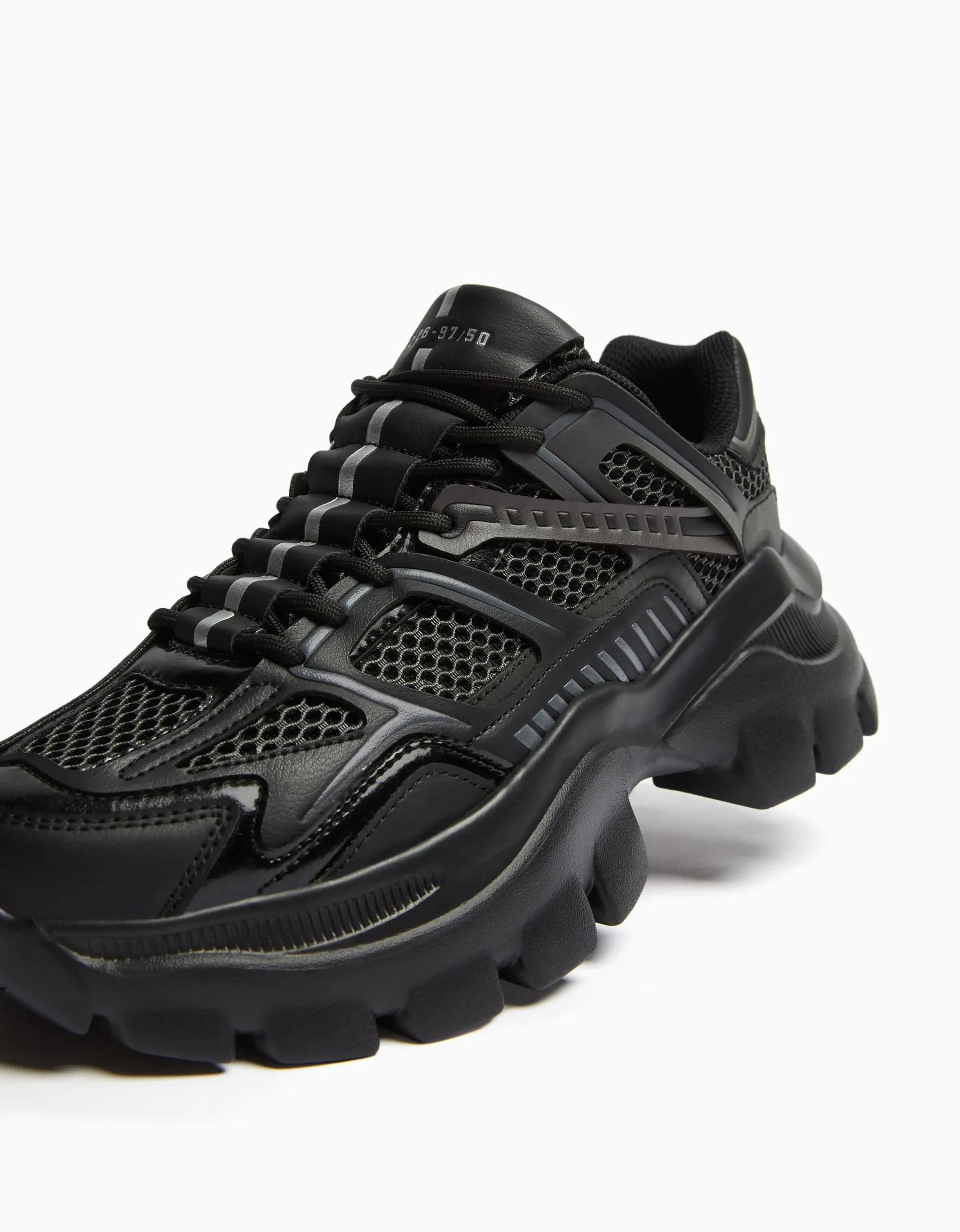 BERSHKA Deportivas combinadas rejilla hombre Negro Flash Sale