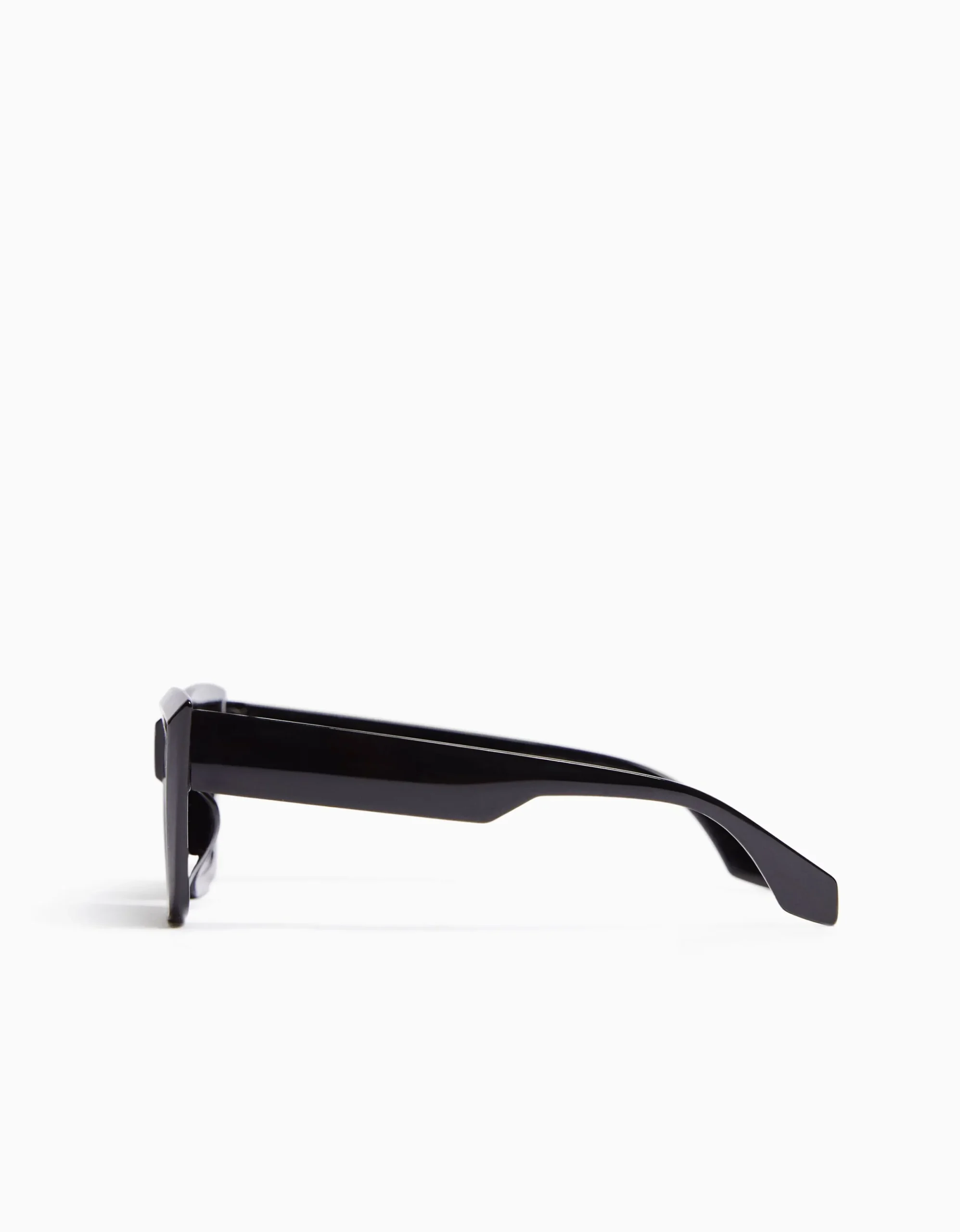 BERSHKA Gafas cat eye Negro Hot