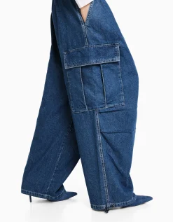 BERSHKA Jeans cargo volumen Azul lavado Cheap