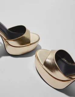 BERSHKA Sandalia tacón plataforma metalizada Oro Flash Sale