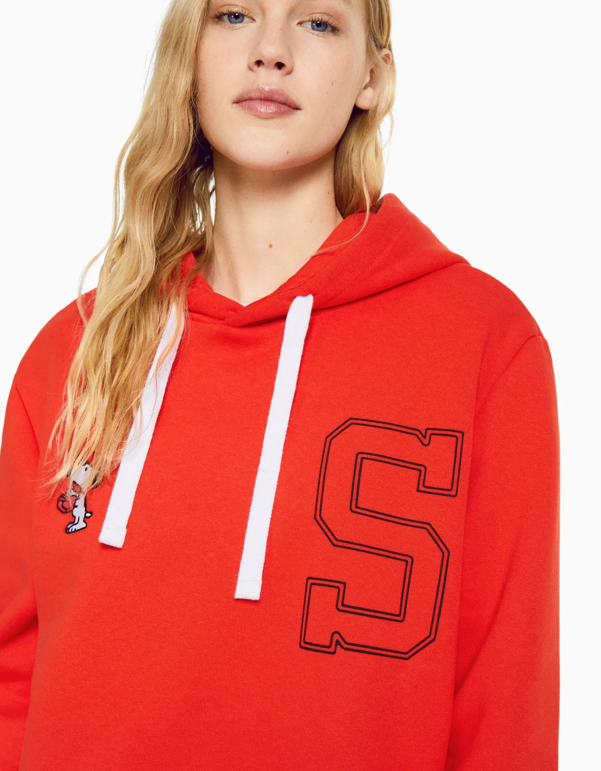 BERSHKA Sudadera capucha bordado Snoopy Rojo Store