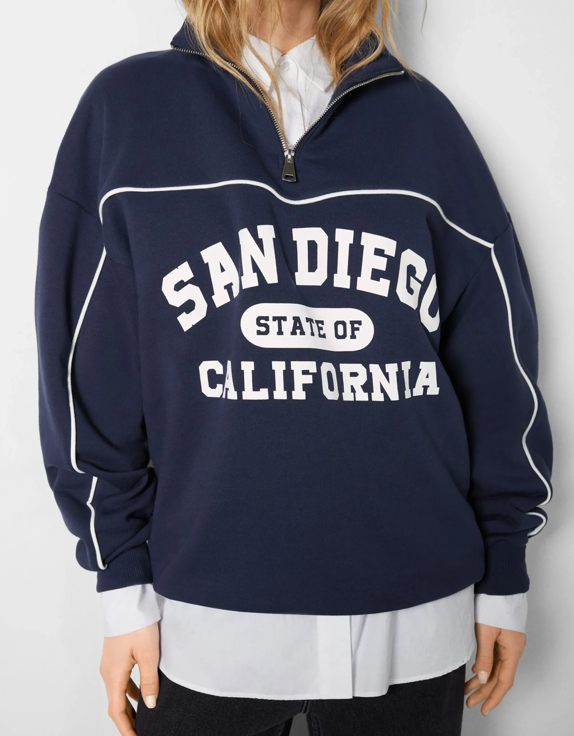 BERSHKA Sudadera cuello alto cremallera print San Diego Azul oscuro Cheap