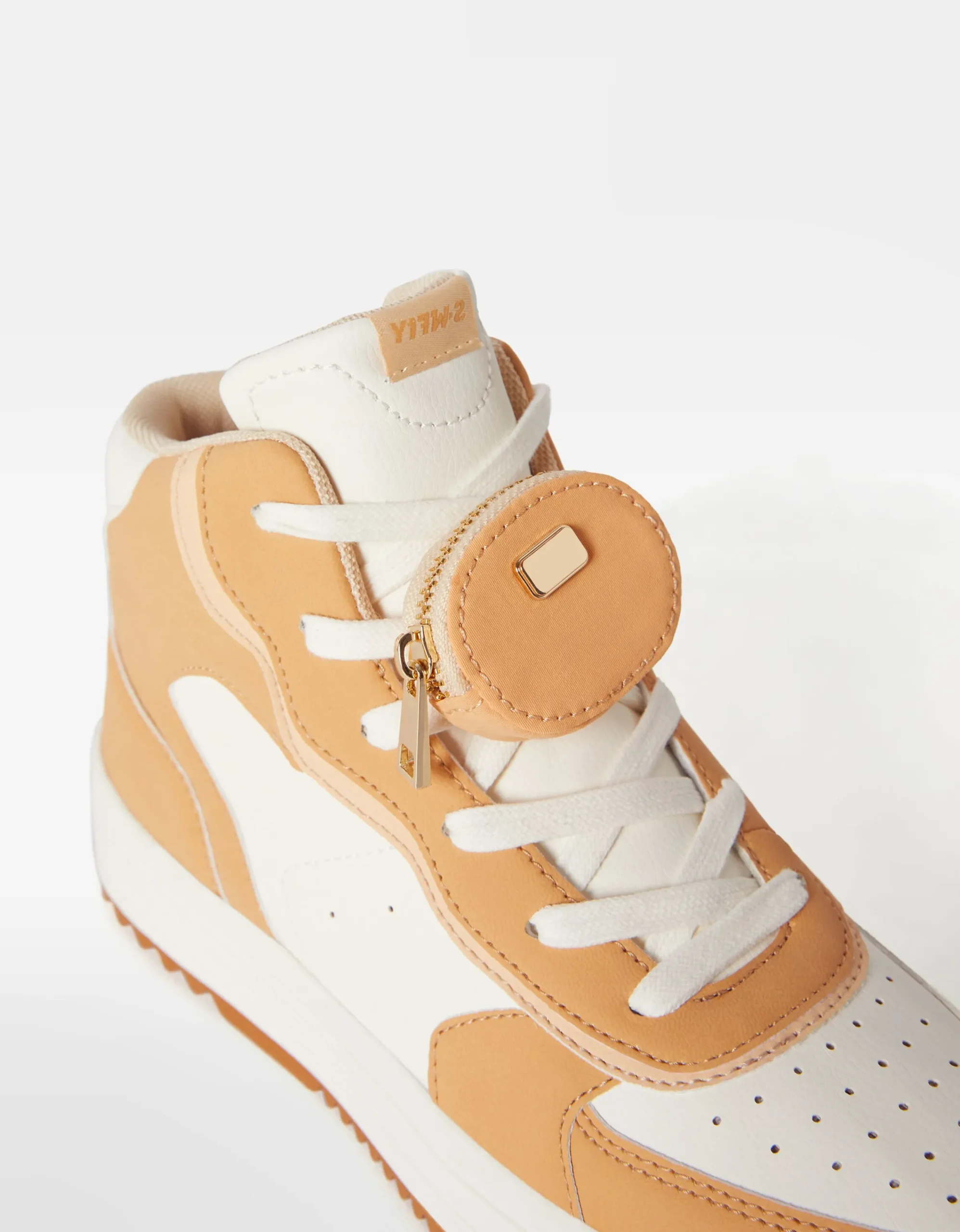 BERSHKA Zapatillas abotinadas mini monedero Combinado Cheap