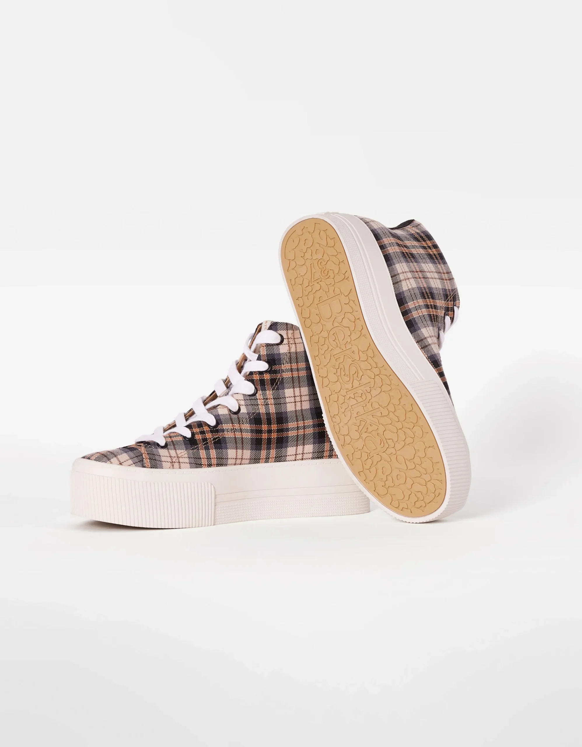 BERSHKA Zapatillas abotinadas plataforma cuadros Combinado Fashion