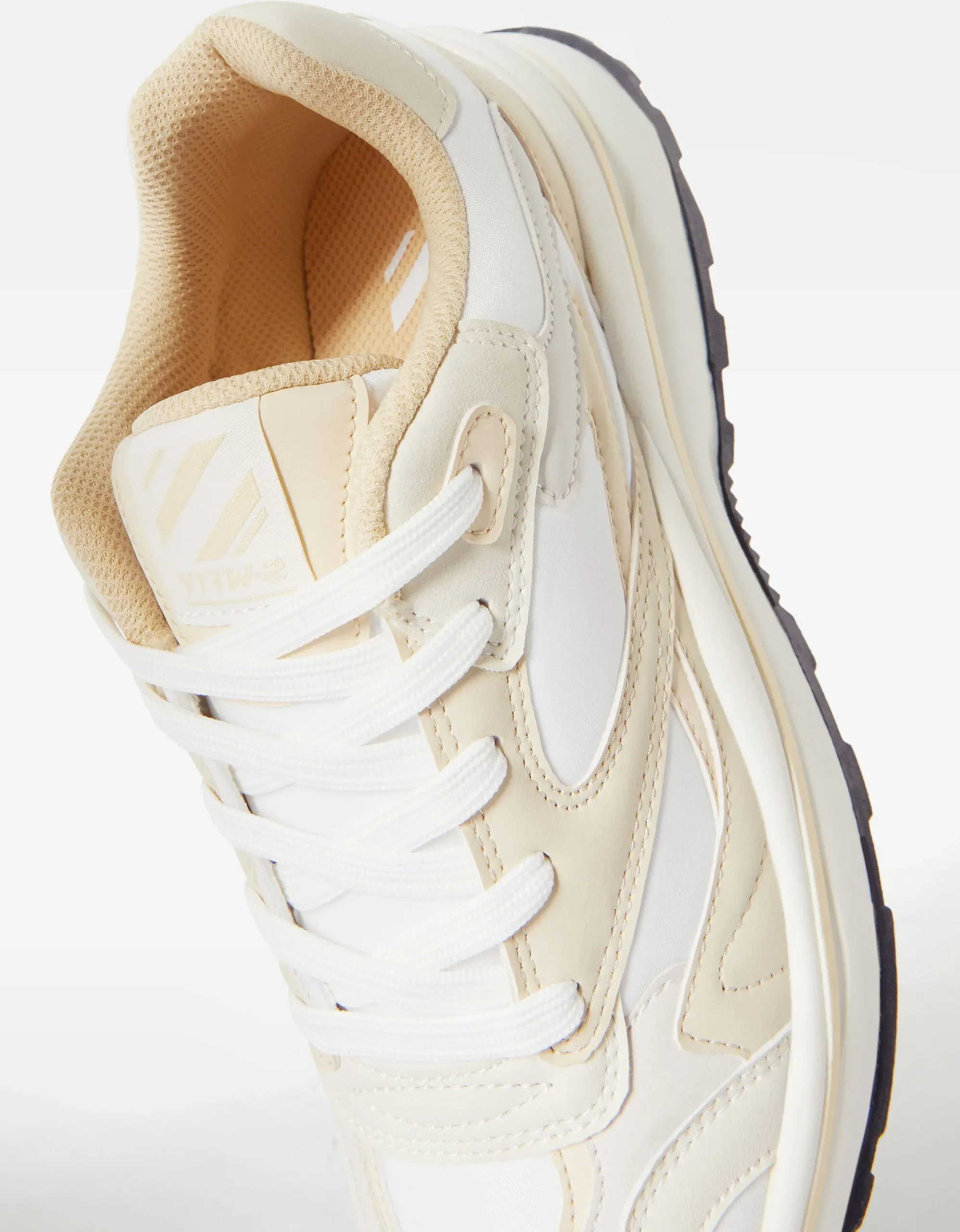 BERSHKA Zapatillas combinadas detalle pespuntes Combinado Cheap